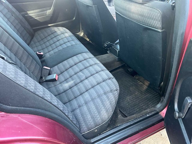 Mercedes-benz 190e oldtimer - afbeelding 14 van  43