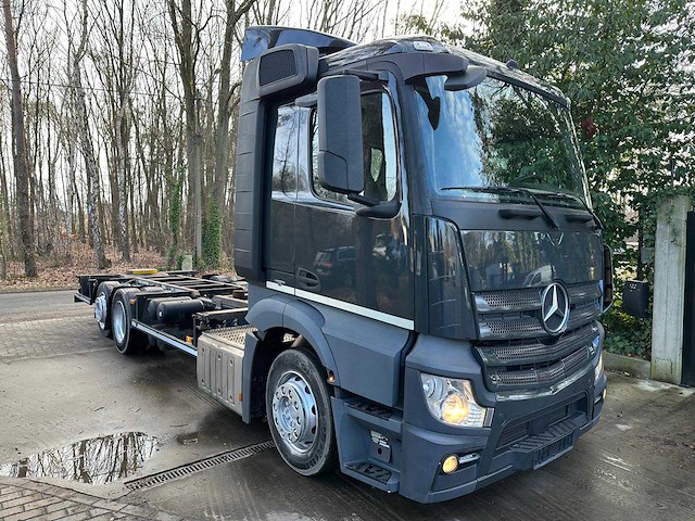 Mercedes-benz 2015 actros mp4 vrachtwagen - afbeelding 34 van  44