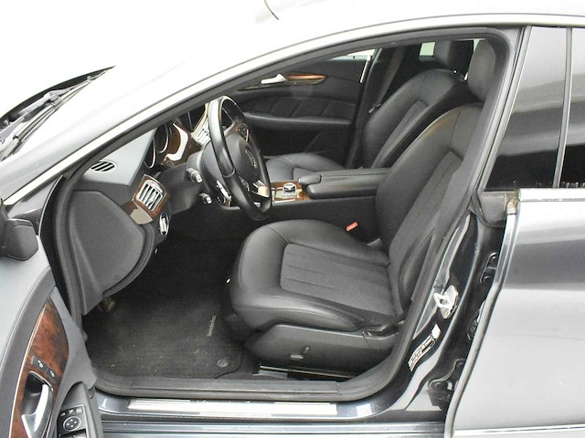 Mercedes benz 2015 cls 220d shooting brake - afbeelding 31 van  47