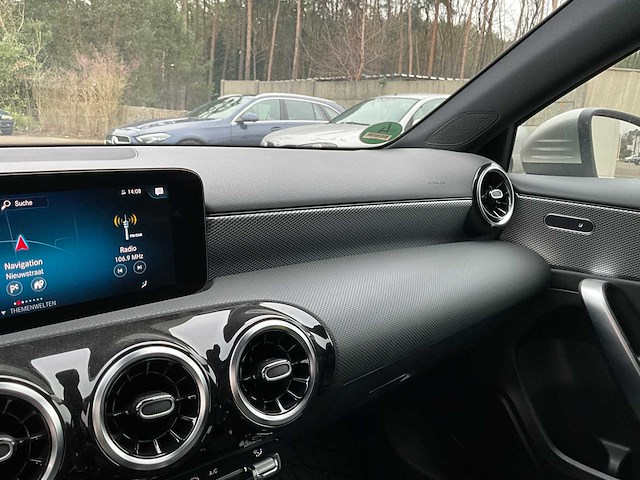Mercedes-benz 2020 a 200 - afbeelding 31 van  32