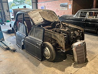 Mercedes-benz 220 s oldtimer - afbeelding 1 van  16