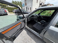 Mercedes-benz 220e oldtimer - afbeelding 6 van  39