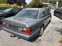 Mercedes-benz 220e oldtimer - afbeelding 36 van  39