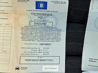 Mercedes-benz 220e oldtimer - afbeelding 24 van  25