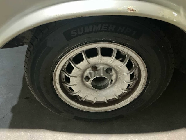 Mercedes-benz 230e oldtimer - afbeelding 3 van  26