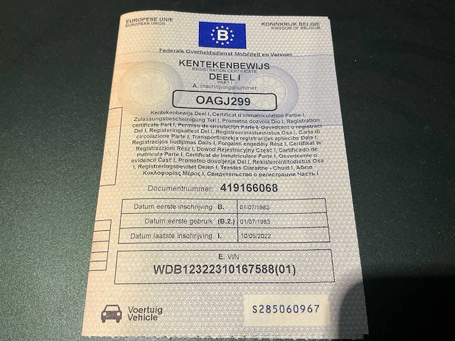 Mercedes-benz 230e oldtimer - afbeelding 19 van  26