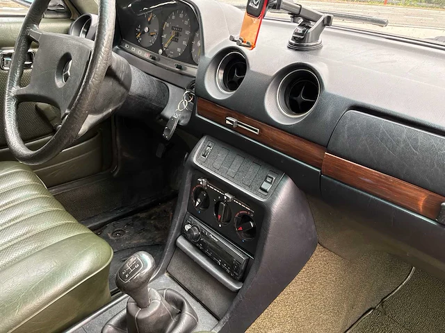 Mercedes-benz 240 d w123 240 d w123 voorouders - afbeelding 25 van  47