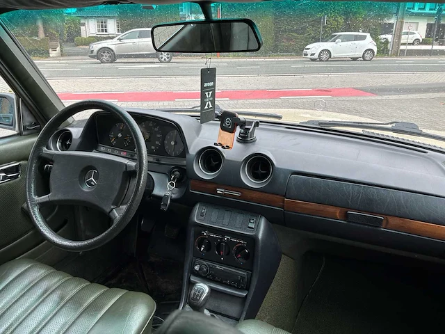 Mercedes-benz 240 d w123 240 d w123 voorouders - afbeelding 20 van  47