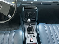 Mercedes-benz 240d pullman w123 personenauto - afbeelding 20 van  29