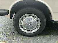 Mercedes-benz 240d pullman w123 personenauto - afbeelding 23 van  29