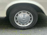 Mercedes-benz 240d pullman w123 personenauto - afbeelding 17 van  29