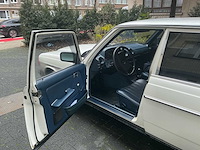 Mercedes-benz 240d pullman w123 personenauto - afbeelding 29 van  29