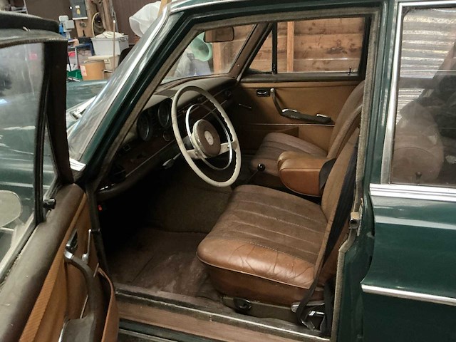 Mercedes benz 250 se berline oldtimer - afbeelding 15 van  50