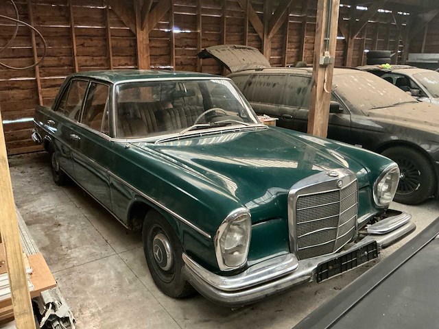 Mercedes benz 250 se berline oldtimer - afbeelding 1 van  50
