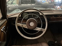 Mercedes benz 250 se berline oldtimer - afbeelding 25 van  50