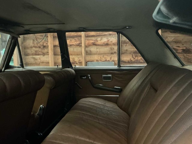 Mercedes benz 250 se berline oldtimer - afbeelding 27 van  50