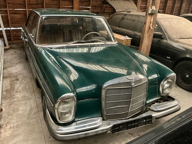 Mercedes benz 250 se berline oldtimer - afbeelding 2 van  50