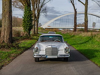 Mercedes-benz 250se coupé oldtimer - afbeelding 1 van  34