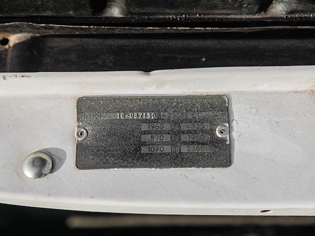 Mercedes-benz 250se coupé oldtimer - afbeelding 27 van  34