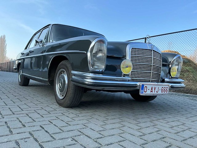 Mercedes-benz 280s (w108) 1968 oldtimer - afbeelding 3 van  78