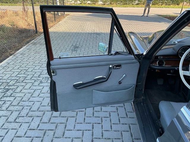 Mercedes-benz 280s (w108) 1968 oldtimer - afbeelding 11 van  78