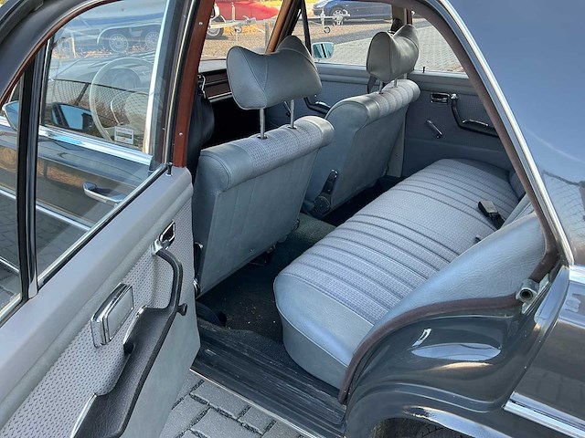 Mercedes-benz 280s (w108) 1968 oldtimer - afbeelding 40 van  78