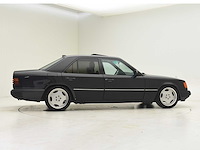 Mercedes-benz 300e - afbeelding 23 van  35