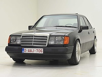 Mercedes-benz 300e - afbeelding 1 van  35