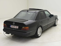 Mercedes-benz 300e - afbeelding 31 van  35