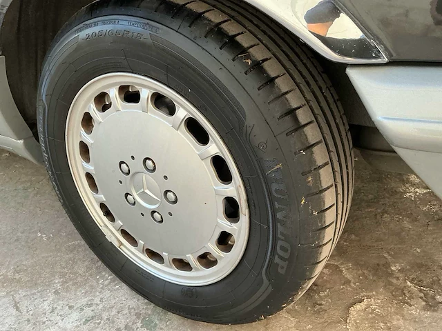 Mercedes-benz 420 sel oldtimer - afbeelding 13 van  29