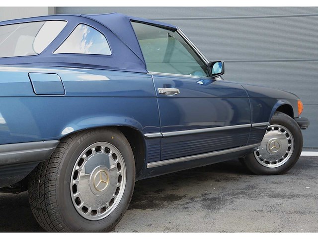 Mercedes-benz 560 sl - afbeelding 17 van  46