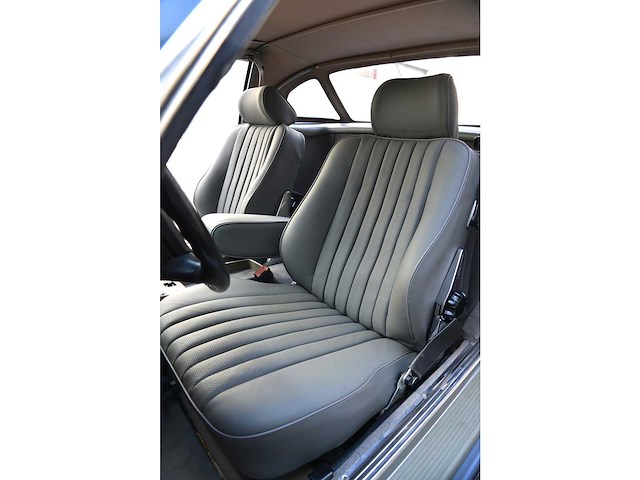 Mercedes-benz 560 sl - afbeelding 33 van  46