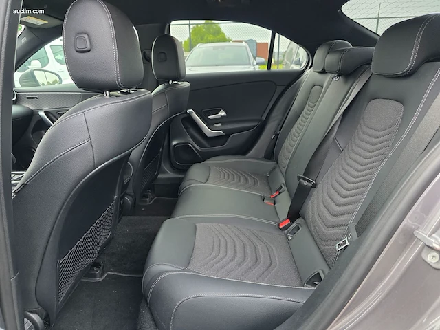 Mercedes-benz a 180 business line 2024 - afbeelding 2 van  39