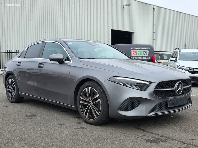 Mercedes-benz a 180 business line 2024 - afbeelding 12 van  39