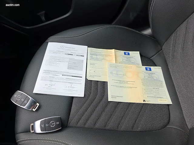 Mercedes-benz a 180 business line 2024 - afbeelding 33 van  39