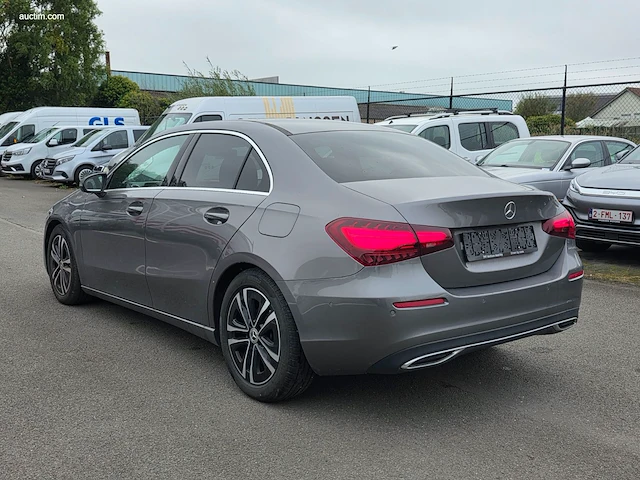 Mercedes-benz a 180 business line 2024 - afbeelding 34 van  39