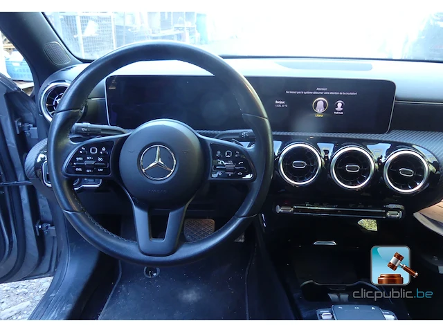 Mercedes-benz a 180 d - afbeelding 3 van  74