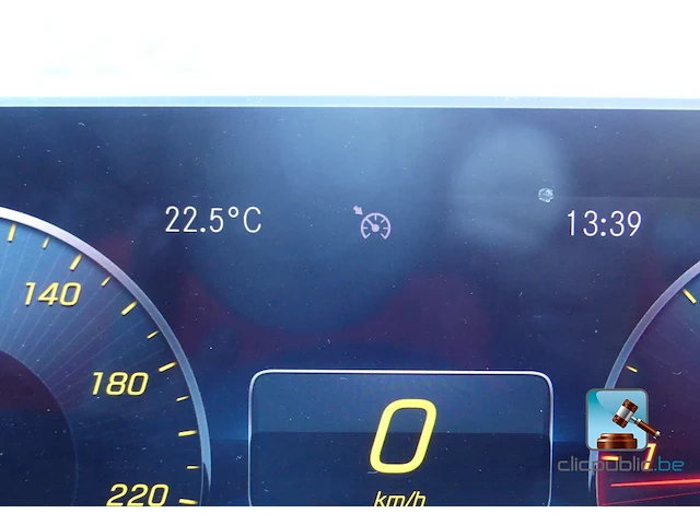 Mercedes-benz a 180 d - afbeelding 11 van  74