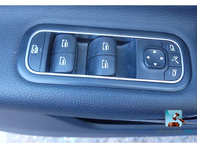 Mercedes-benz a 180 d - afbeelding 15 van  74