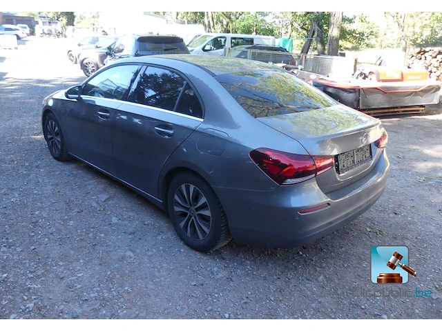 Mercedes-benz a 180 d - afbeelding 23 van  74