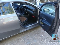 Mercedes-benz a 180 d - afbeelding 51 van  74