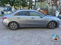 Mercedes-benz a 180 d - afbeelding 56 van  74