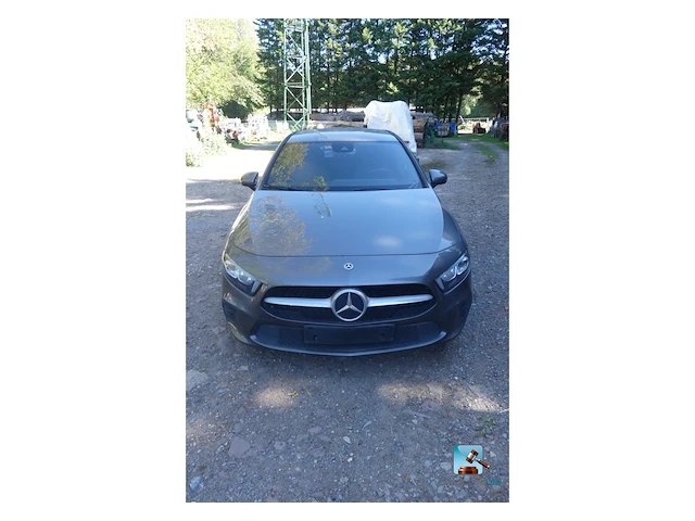 Mercedes-benz a 180 d - afbeelding 73 van  74
