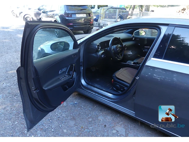 Mercedes-benz a 180 d - afbeelding 74 van  74