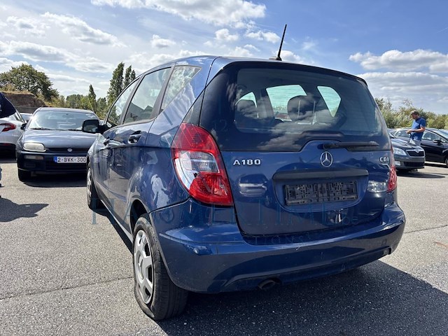 Mercedes-benz a-class 5p/d (w169) a 180 cdi classic 109 at, 2011 - afbeelding 32 van  34