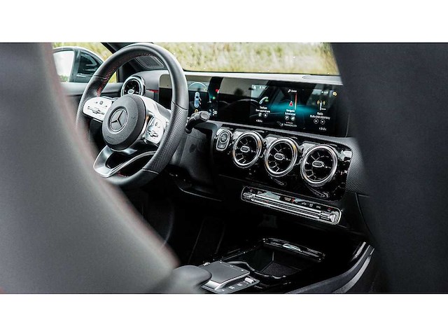 Mercedes-benz a-klasse, 200d,2022 - afbeelding 10 van  26