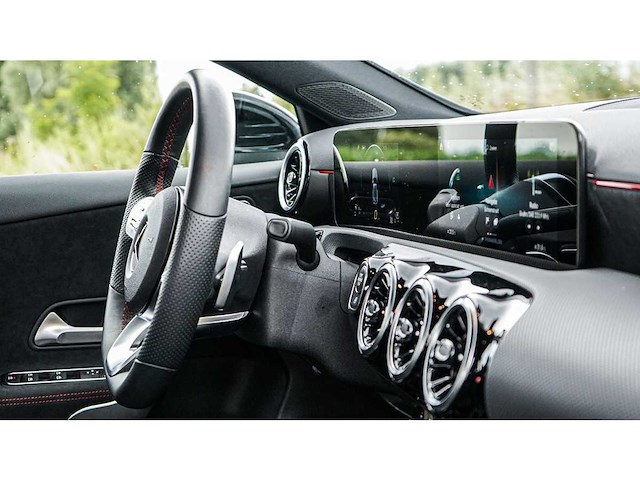 Mercedes-benz a-klasse, 200d,2022 - afbeelding 12 van  26