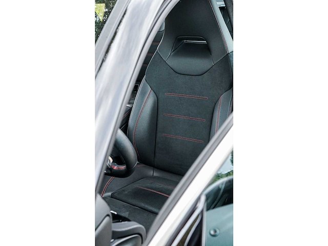 Mercedes-benz a-klasse, 200d,2022 - afbeelding 14 van  26