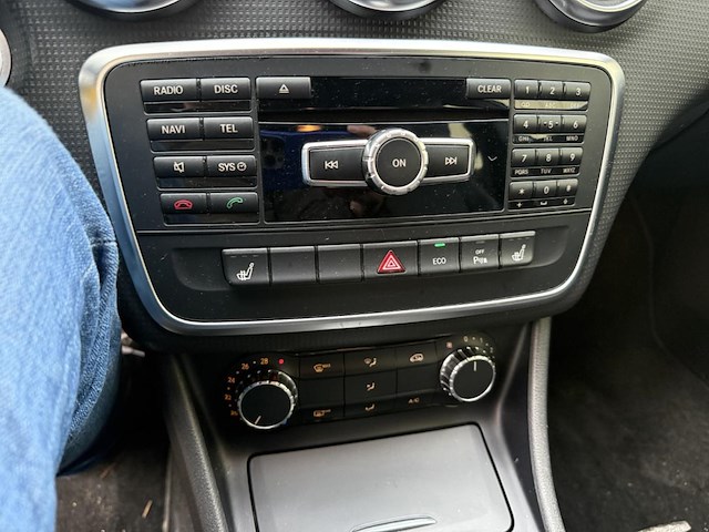 Mercedes-benz a180, 2014 - afbeelding 3 van  24