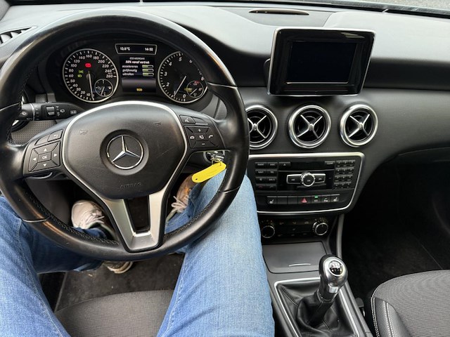 Mercedes-benz a180, 2014 - afbeelding 24 van  24